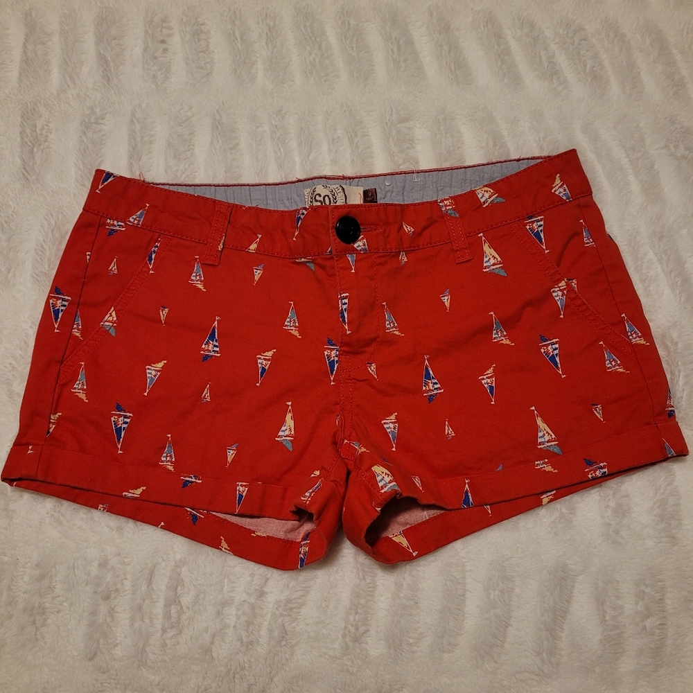 SO Preppy Red Sailboat Pattern Shorts JUNIORS size 9